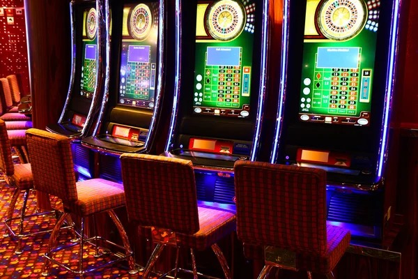 PG Soft game interface on latoto88 mobile app showing Sweet Bonanza slot